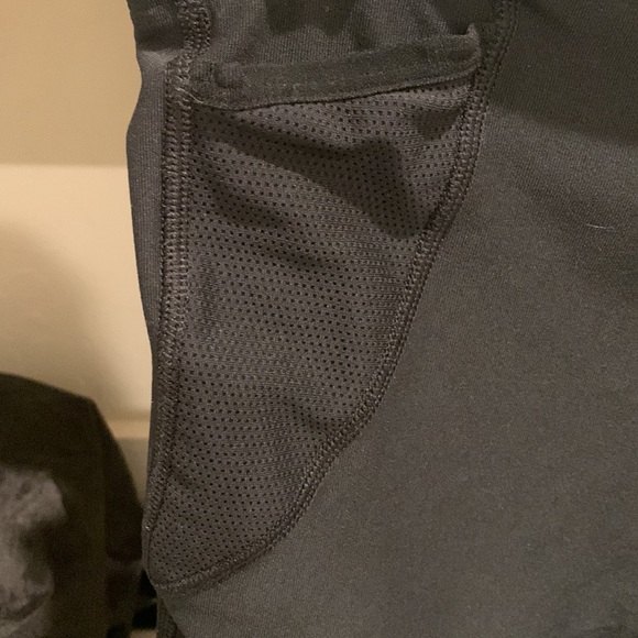 Bundle of 2 Nike dri-fit running capris size L - Picture 5 of 6